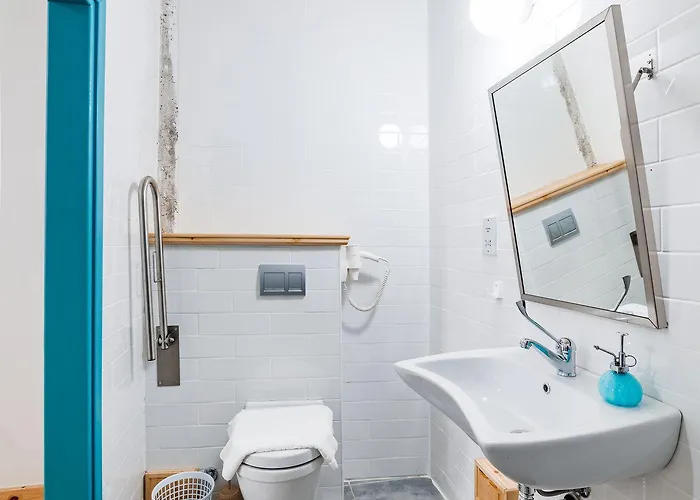 Eagle Eye מלון *