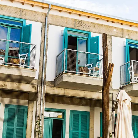 Eagle Eye Hotel *